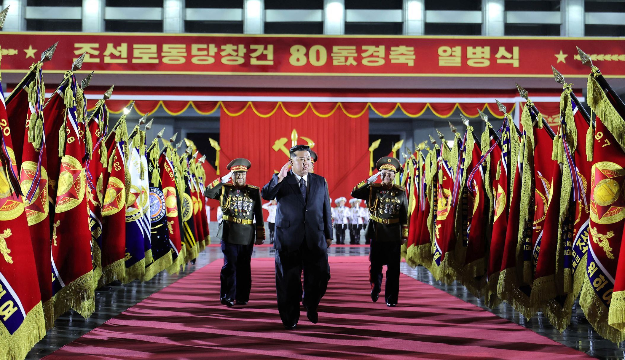 Severní Korea, 80. let, výročí, vojenská přehlídka, Kim Ir-sen, Medvedev, Pchjongjang