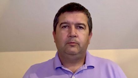 Některé věci si musíte vyříkat fyzicky, omlouvá nakažený Hamáček setkání s Tomanem