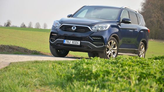 Korejský Mercedes se vrací do Česka. Vyzkoušeli jsme nový Ssangyong Rexton