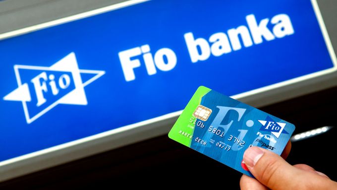 Fio Banku vlastní podnikatelé Romuald Kopún a Petr Marsa. Za loňský rok dosáhl její zisk rekordních 2,3 miliardy korun.