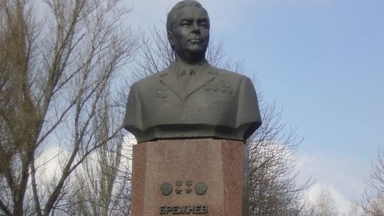 Jak se s krizí vyrovnává rodiště Brežněva na Ukrajině