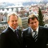 Tony Blair a Jiří Paroubek nad Prahou.