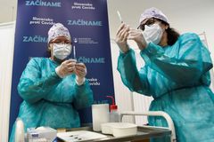 Slovenské nemocnice se brzy přeplní. Jsme na prahu katastrofy, říká lékař