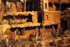 Celý betlém včetně mechanismu byl vytvořen ze dřeva před více než sto lety. Na ploše 6,9 x 1,9 x 2,2 metrů se nachází více než dva tisíce vyřezávaných dílů. Prohlédnout si ho můžete v Třebechovicích pod Orebem v Třebechovickém muzeu betlémů.