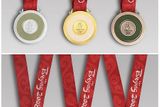 Rub a líc cenných kovů (zleva stříbrná, zlatá a bronzová medaile), o něž se bude bojovat v roce 2008 na olympiádě v Pekingu.