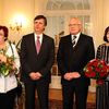 Premiér Jan Fischer s chotí přijeli do Lán na tradiční novoroční oběd s prvním párem