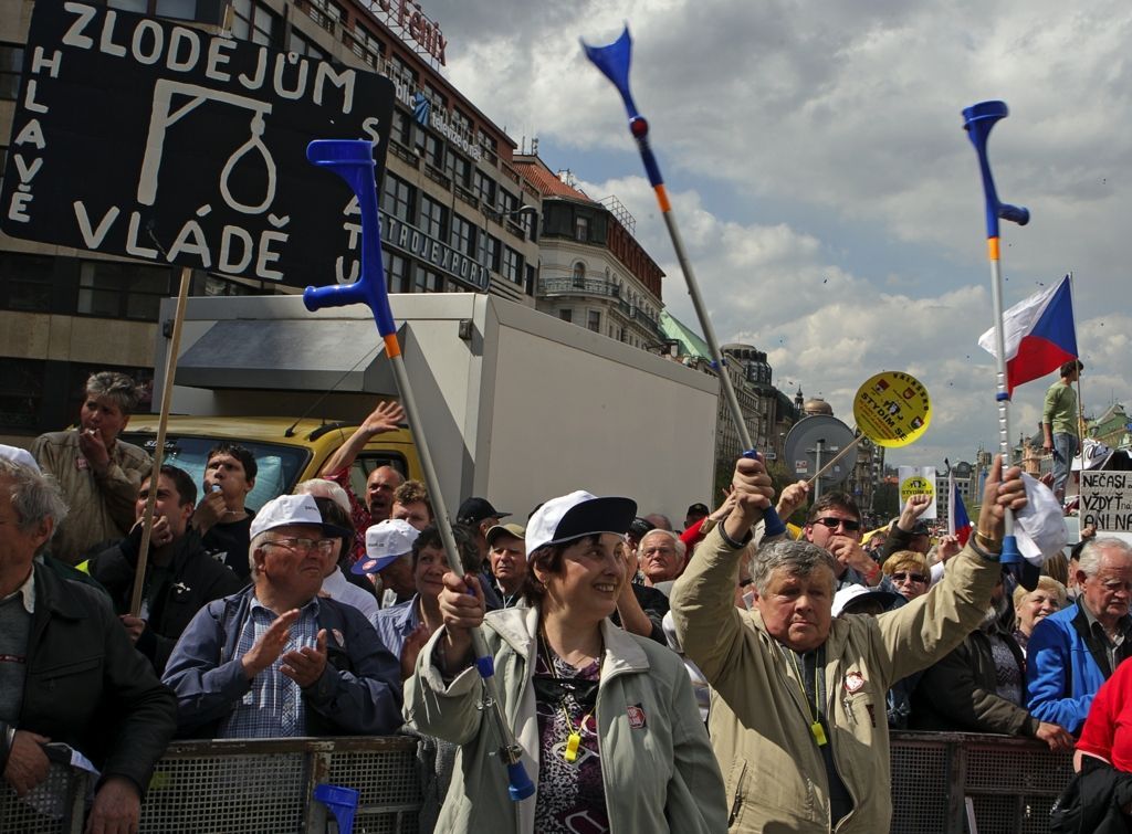 demonstrace proti vládě na Václavském náměstí