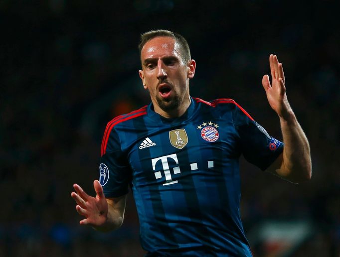 Franck Ribéry právě propásl šanci ve čtvrtfinále LM