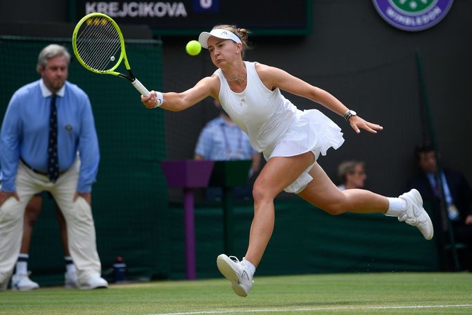 Barbora Krejčíková v osmifinále Wimbledonu 2021