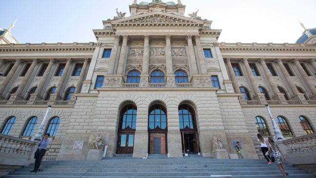 Historická budova Národního muzea byla slavnostně otevřena. Nechyběl Miloš Zeman ani Andrej Babiš