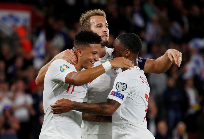 Soccer Football - Euro 2020 Qualifier - Group A - England v Kosovo - St Mary's Stadium, Southampton, Britain - September 10, 2019  England's Jadon Sancho celebrates scori