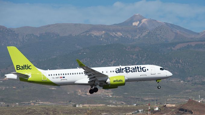 Letadlo společnosti airBaltic.