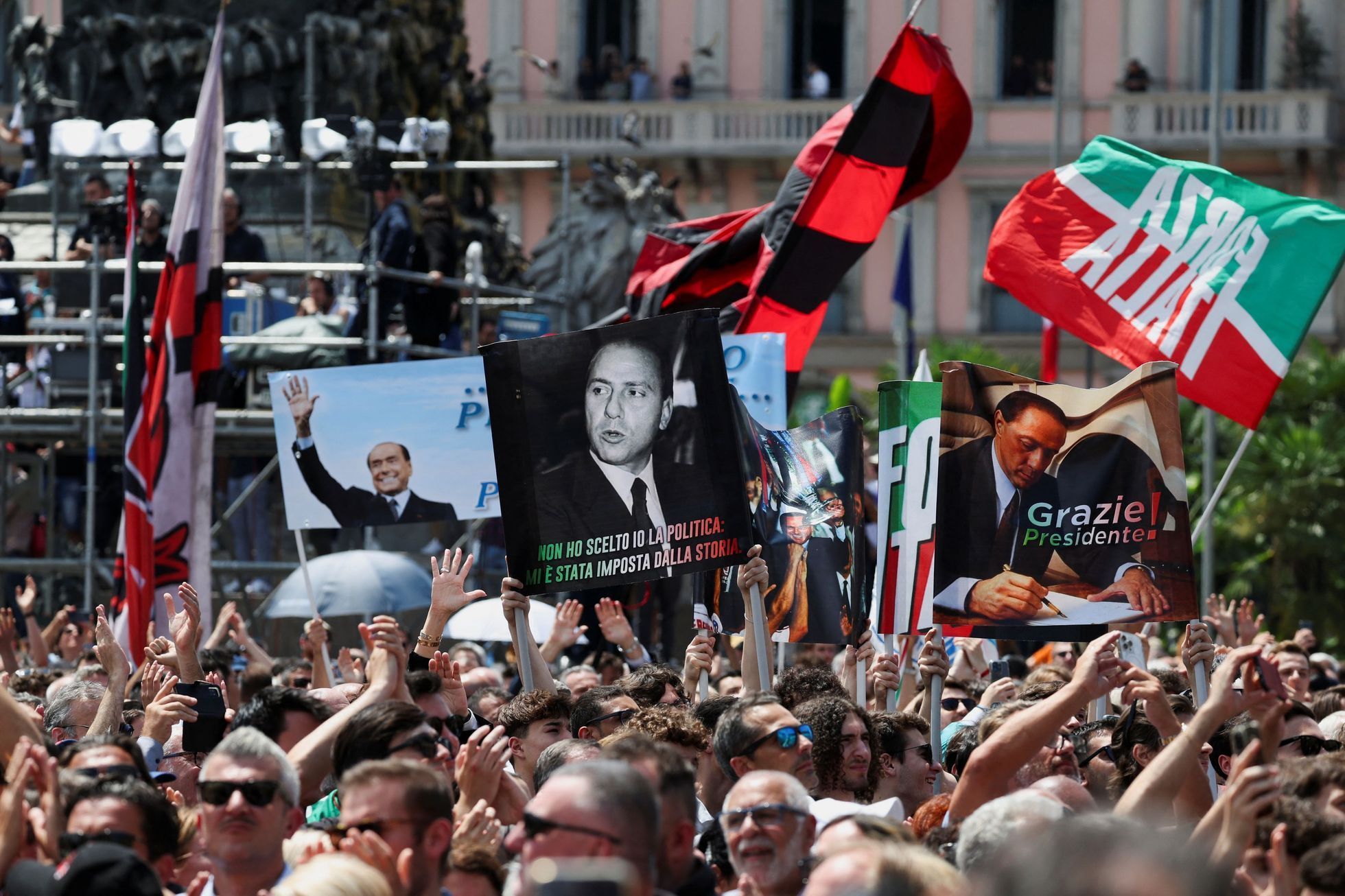Silvio Berlusconi, pohřeb, Milán.