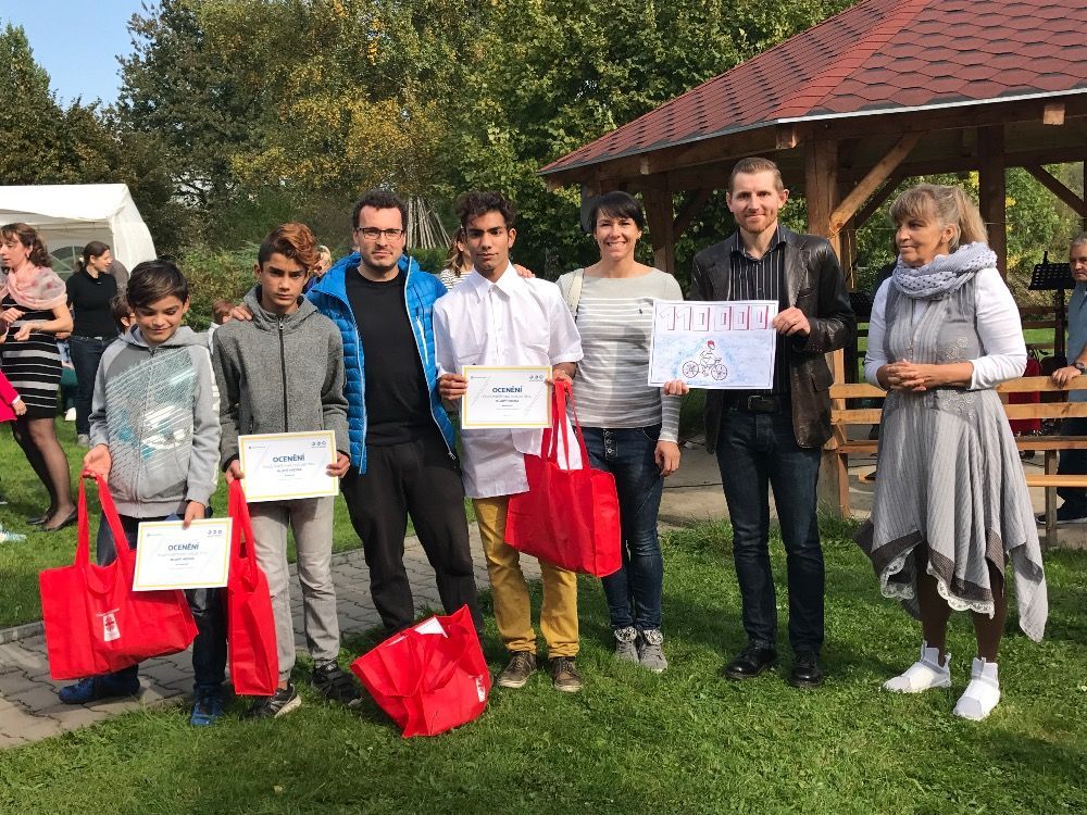 Mladý hrdina - Cesta k Baltu - Romové z dětského domova