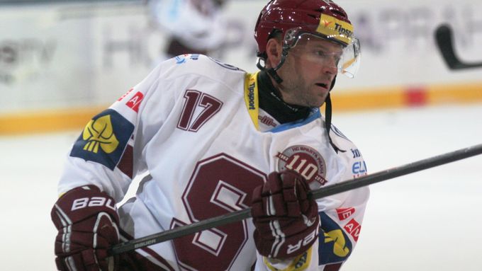 Jaroslav Hlinka nasbíral v této sezoně už 33 bodů