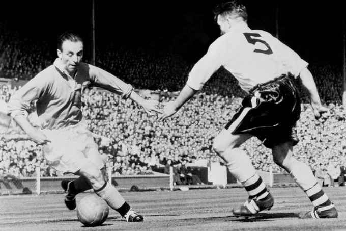 Finále FA Cupu na Empire Stadium ve Wembley. Rok 1953