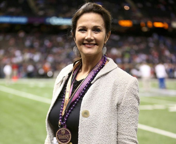 Super Bowl 2013: Lynda Carterová