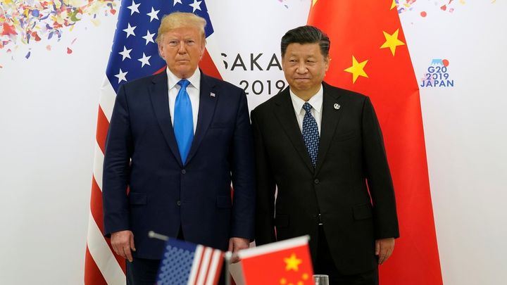Šance na příměří v obchodní válce se tenčí. Čína může na USA "zaútočit" drahými kovy