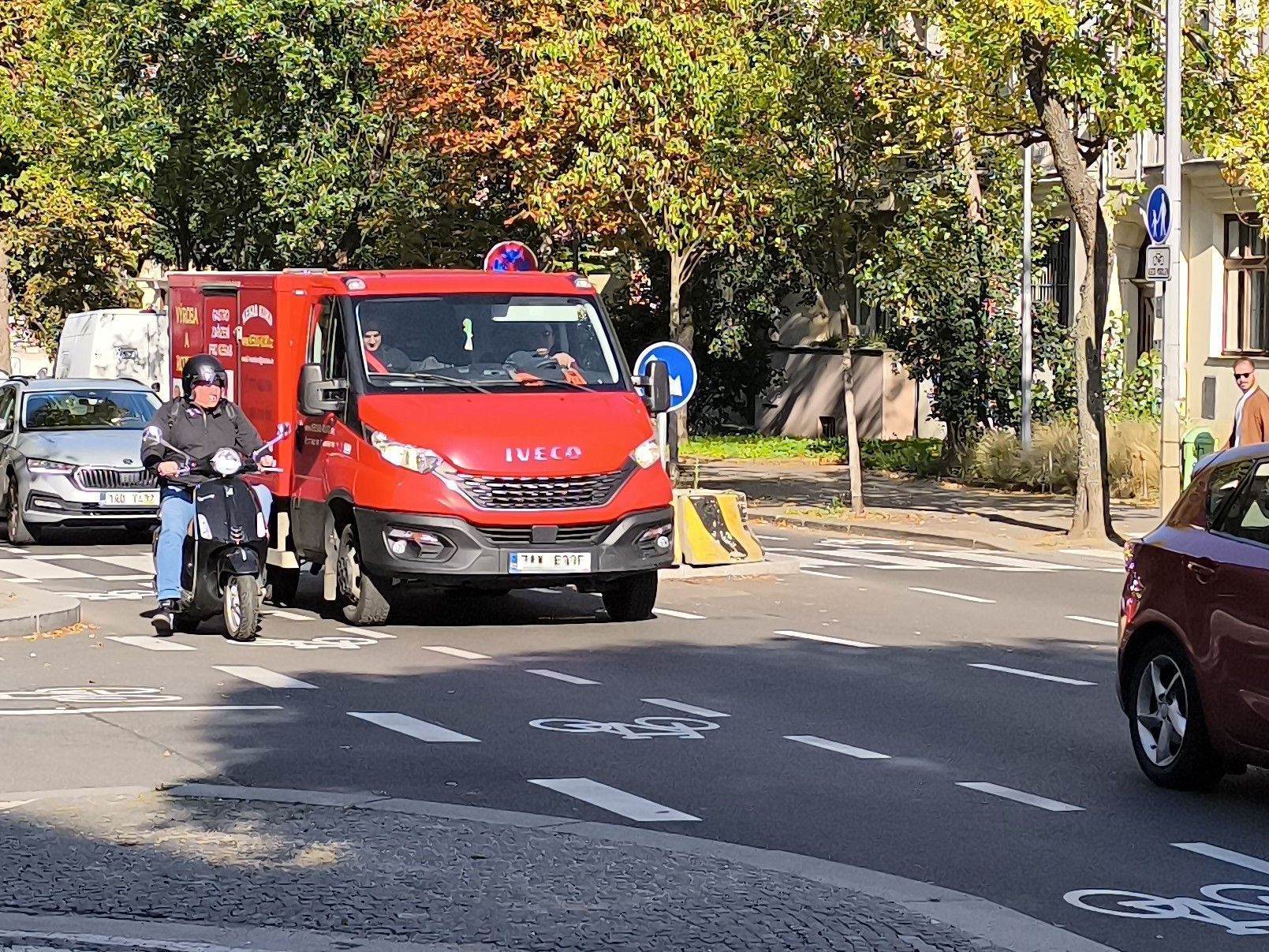 Cyklopruh a motorkáři