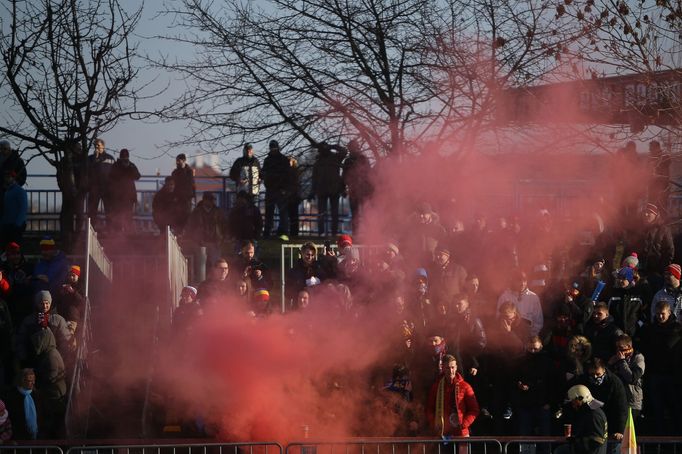 Fanoušci na Silvestrovském derby