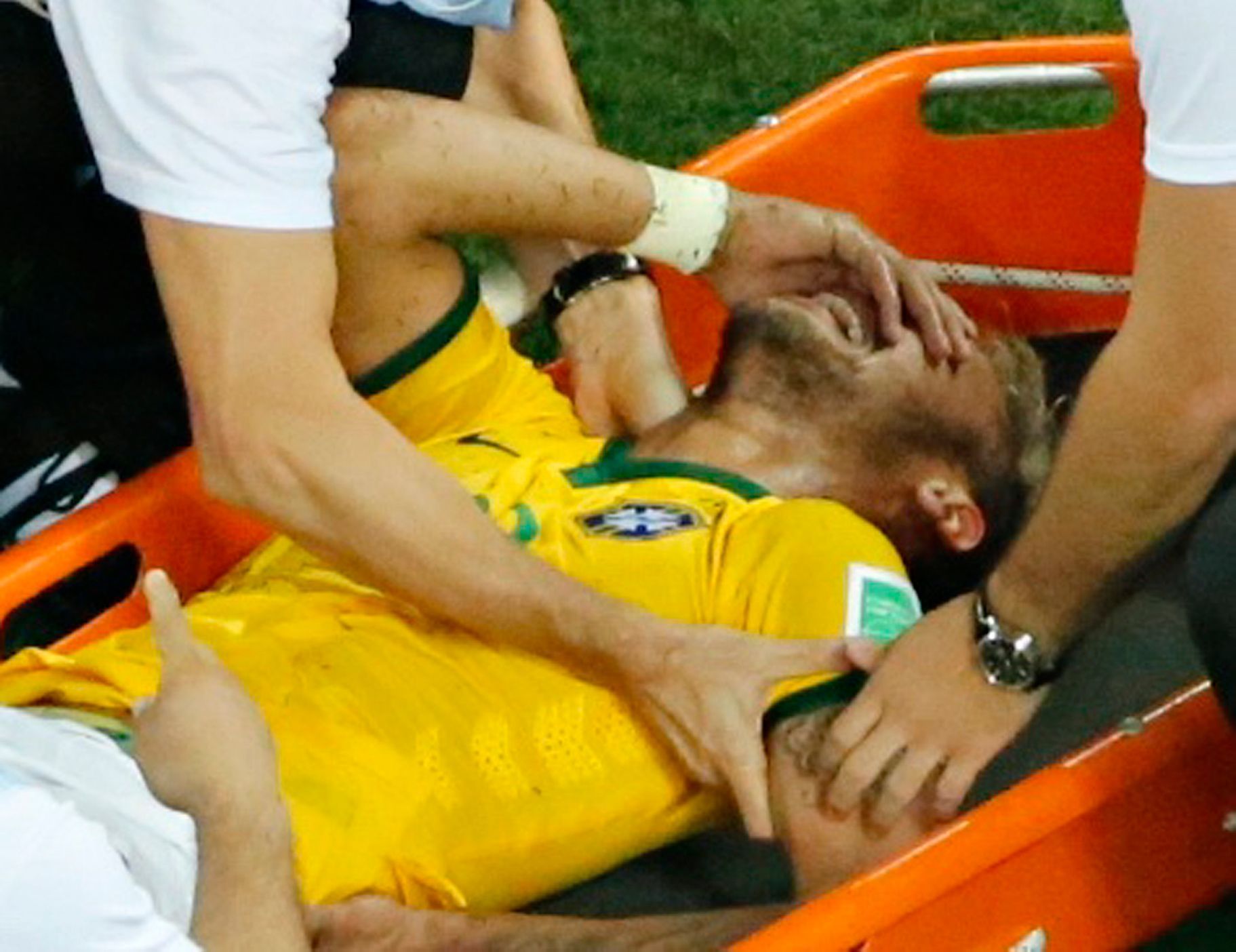 MS 2014, Brazílie-Kolumbie: zraněný Neymar