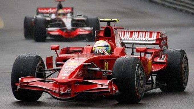 Ferrari věří, že Hamiltonův náskok v tréninku nic neznamená.