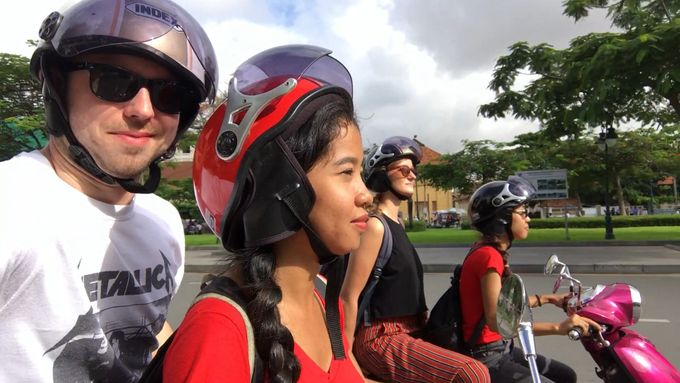 Moto Girl Tour v Phnompenhu