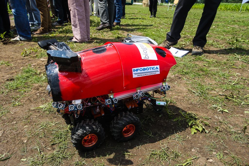Soutěž polních robotů