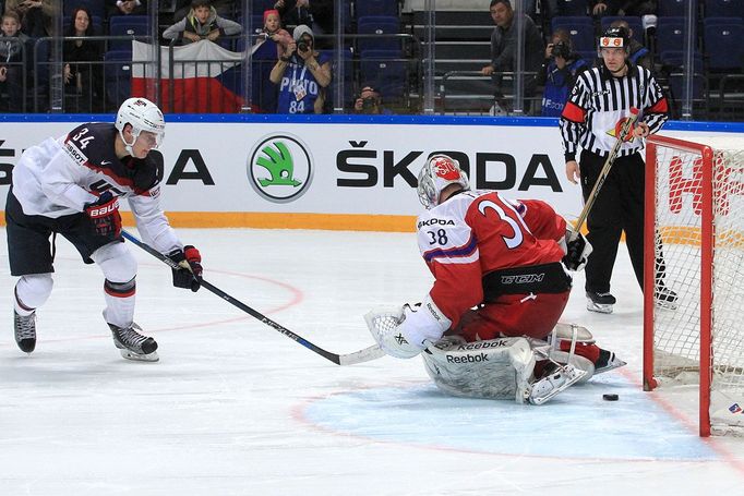 MS 2016, Česko-USA: Dominik Furch - Auston Matthews