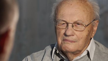 Zemřel neurochirurg Vladimír Beneš nejstarší. Lékař musí mít odvahu, řekl v DVTV