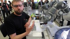 První spolupracující robot v Česku nasazen do výroby