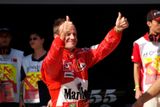Barrichello v rudém vozu z Maranella vyhrál devět Grand Prix, musel však zůstat ve stínu Schumachera - včetně ostudného "přenechání" vítězství v posledních metrech GP Rakouska 2002.