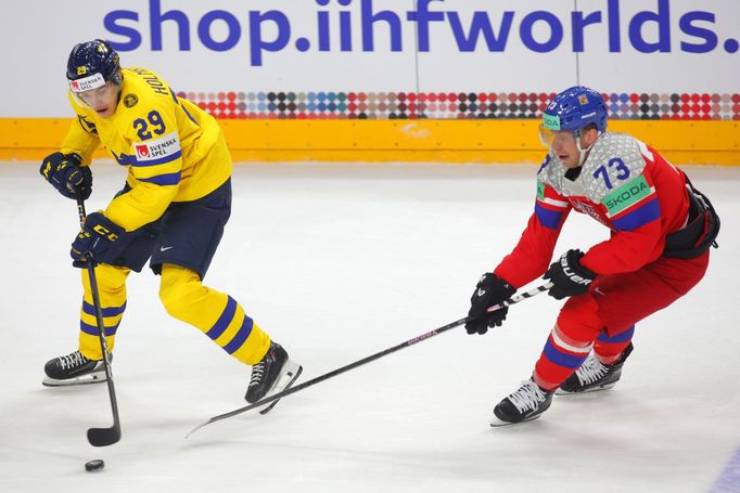 Pontus Holmberg a Ondřej Kaše v semifinále MS 2024 Česko - Švédsko