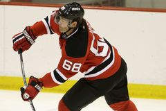 Jágr zajistil Devils další výhru a je blízko rekordu NHL