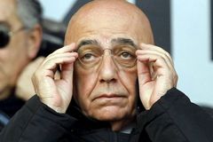 Calciopoli, Scommessopoli, Operace ofsajd. Skandály italského fotbalu se vrší