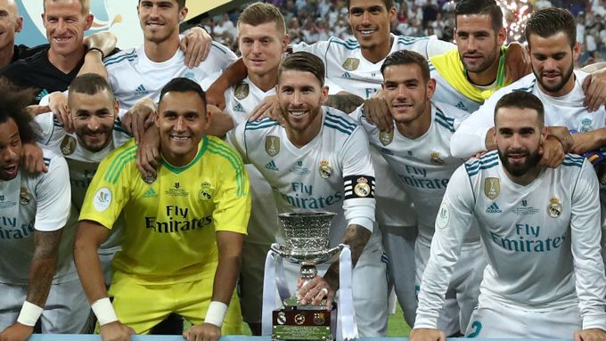 Sergio Ramos slaví španělský superpohár 2017