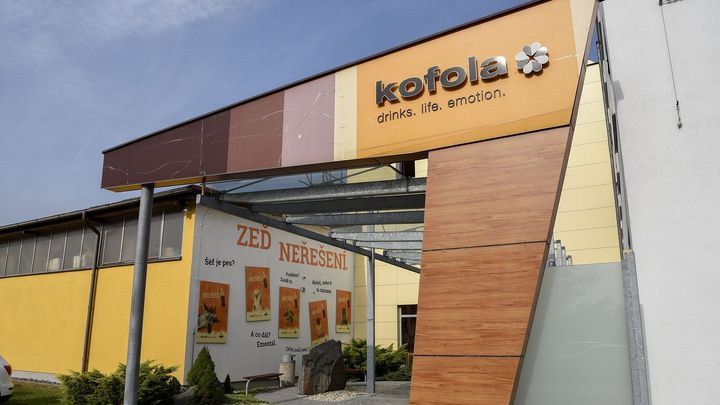 Kofola koupila stoprocentní podíl v Karlovarské Korunní a Ondrášovce