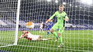 Český šampion v odvetě úvodního kola vyřazovací fáze překvapivě zvítězil v Leicesteru 2:0 a po domácí bezbrankové remíze slaví proti favorizovaným "Liškám" nečekaný postup.