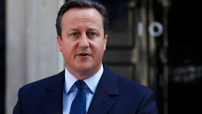 David Cameron oznamuje svoji rezignaci.