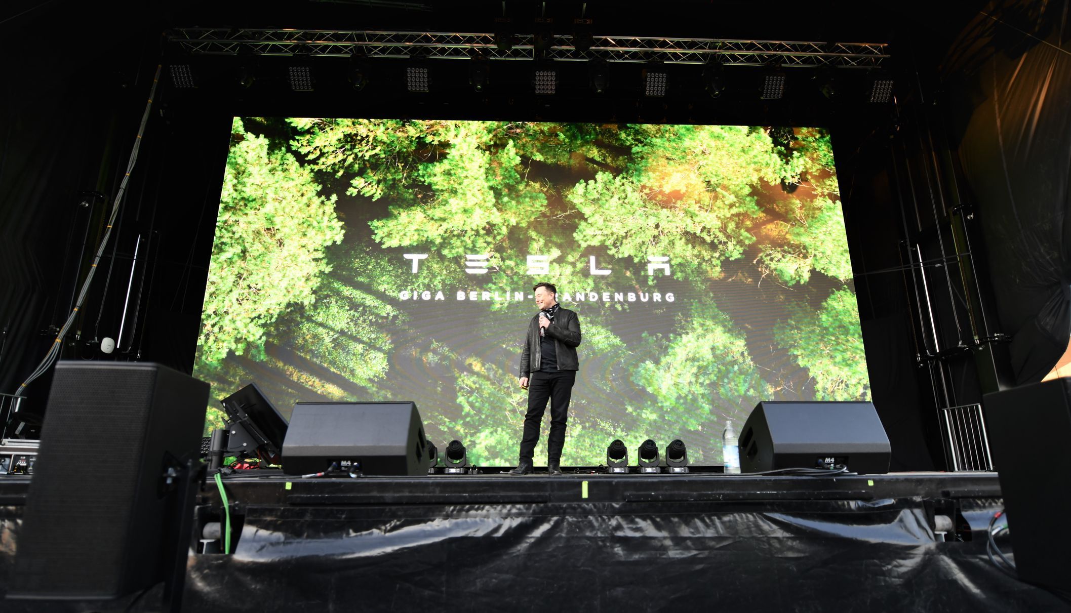 Tesla Gigafactory Berlín Giga Fest říjen 2021