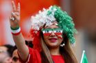 Íránská policie zadržela několik fotbalistů za to, že slavili s ženami a pili