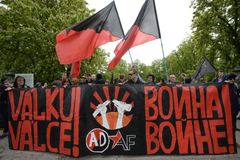 Na 200 lidí demonstrovalo v Praze proti policejním represím