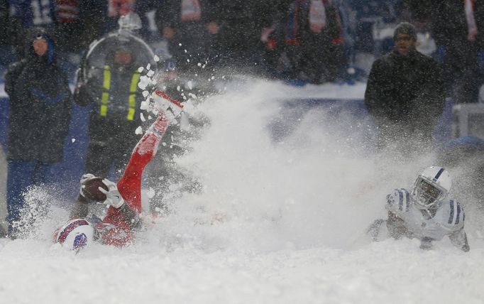 Blizzard při utkání amerického fotbalu Buffalo Bills - Indianapolis Colts