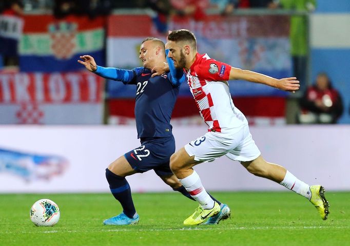 Soccer Football - Euro 2020 Qualifier - Group E - Croatia v Slovakia - HNK Rijeka Stadium, Rijeka, Croatia - November 16, 2019  Croatia's Nikola Vlasic in action with Slo