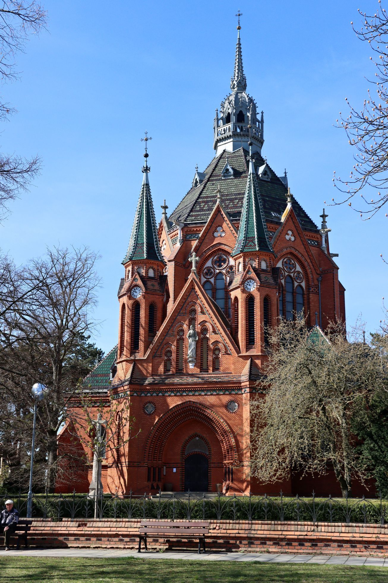 Kostel Navštívení Panny Marie Břeclav-Poštorná