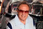 Zemřel konstruktér Batmobilu i mluvícího auta ze seriálu Knight Rider. Bylo mu 89 let