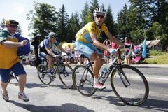 Königa a spol. čeká na Tour horský sprint Pyrenejemi