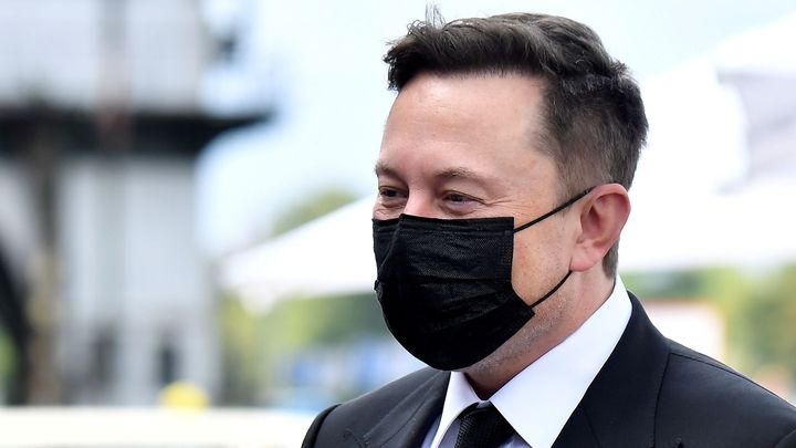 Musk předběhl Gatese v indexu miliardářů. Za jediný den zbohatl o 7,2 miliardy dolarů