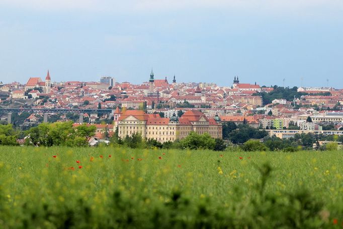 Znojemští hokejisté sní o zápase pod širým nebem. Ten by se měl uskutečnit do tří let na letišti za městem.