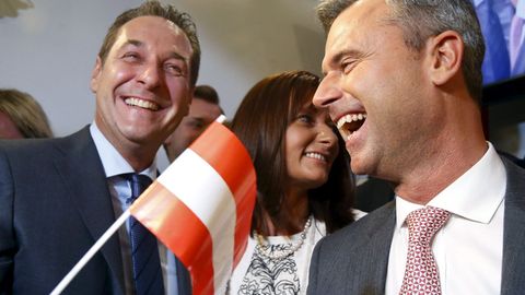Fischer: Favorit rakouských voleb se podobá Zemanovi. Sledujme ho